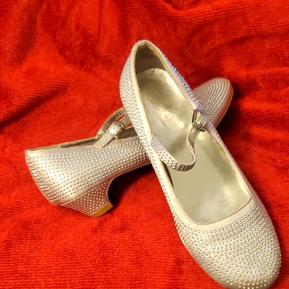 Shoes - Picture 1 of 1